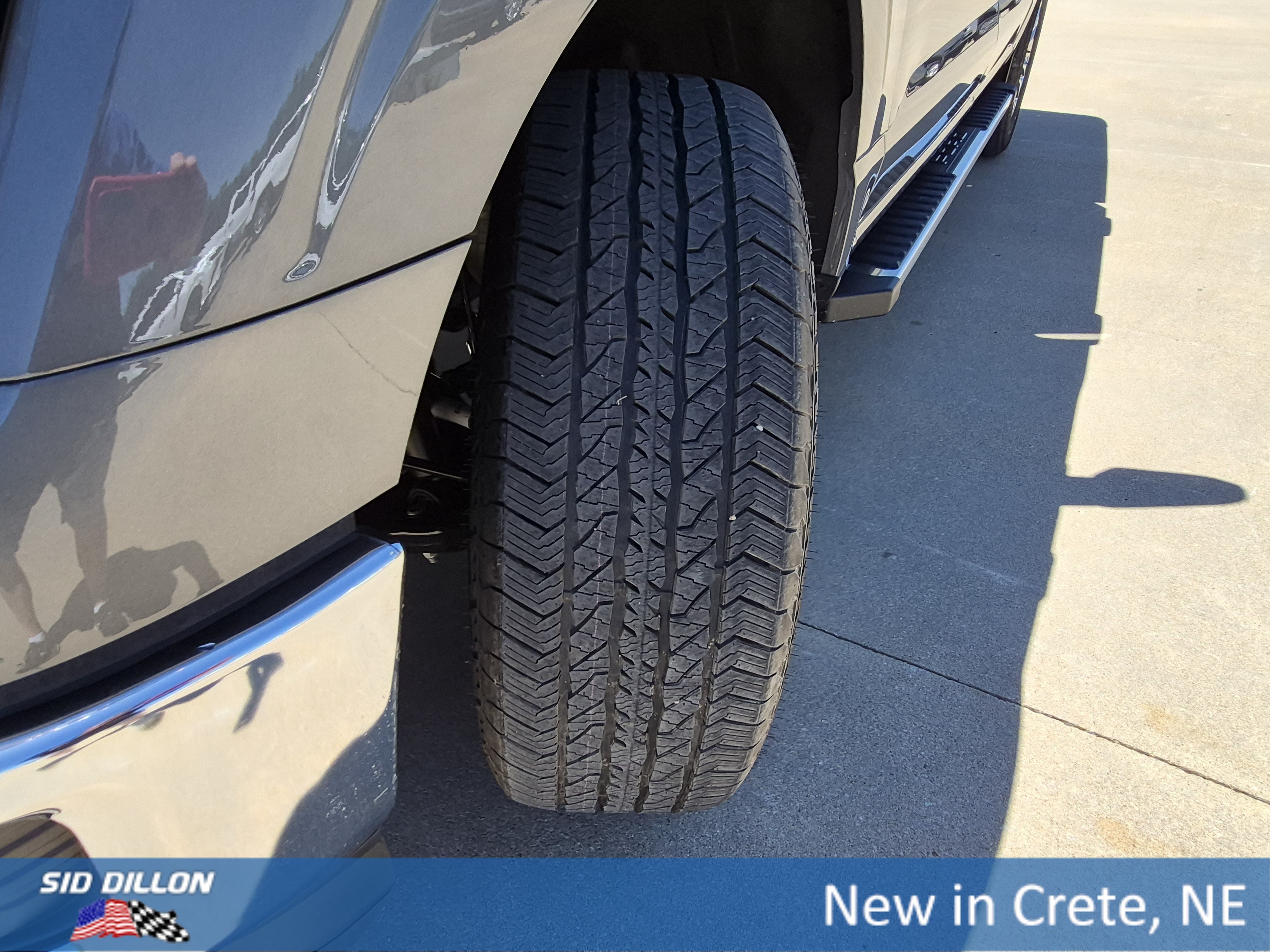 New 2026 Carbonized Gray Metallic Ford LARIAT image 12