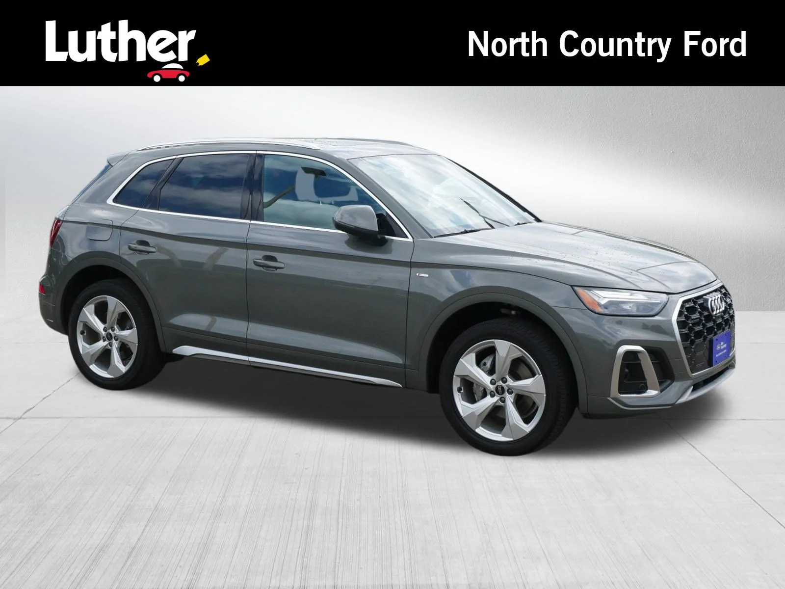 2023 Audi Q5 45 Premium Plus's photo