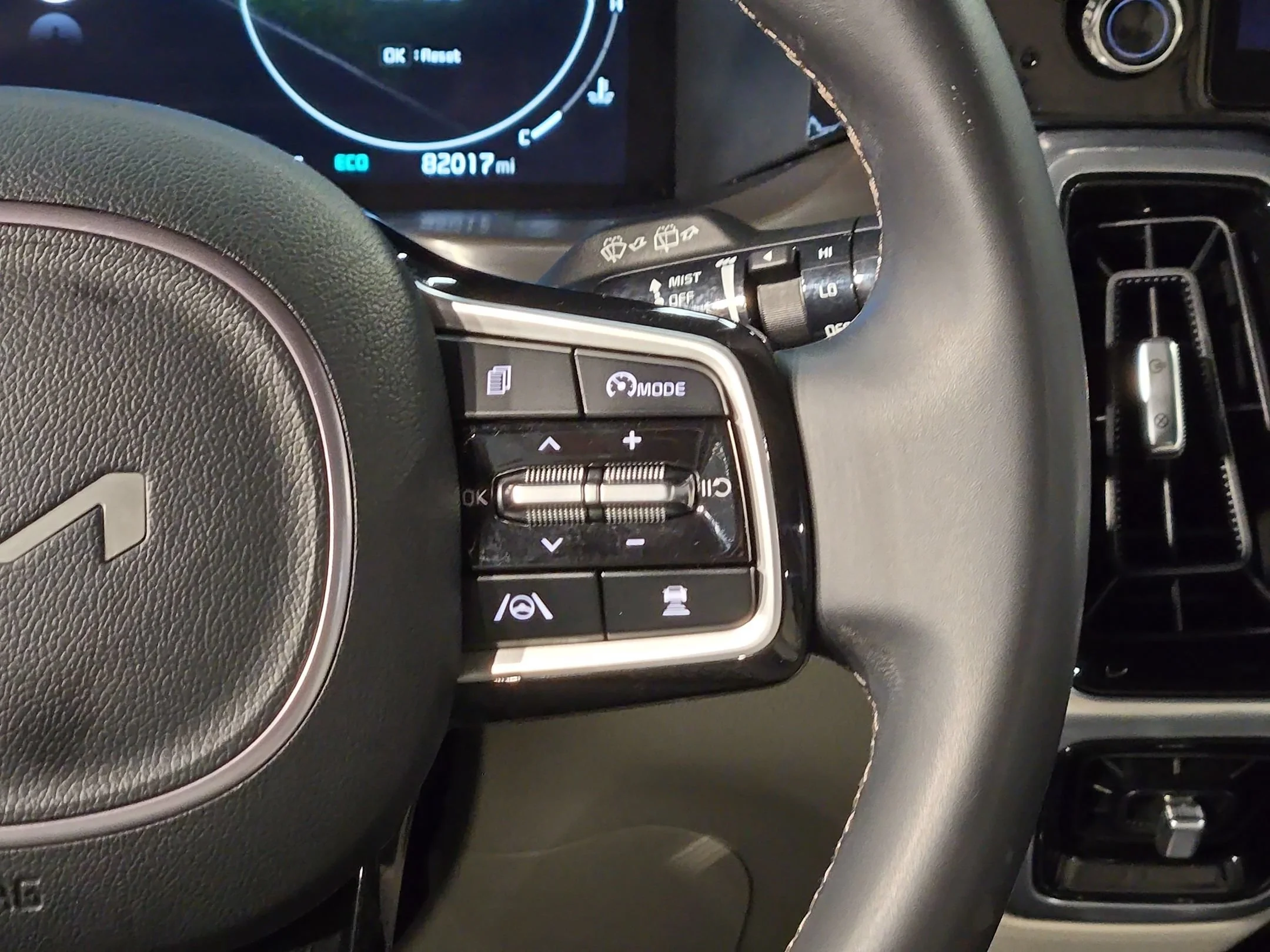 Used 2023 Gravity Grey Kia SX image 29