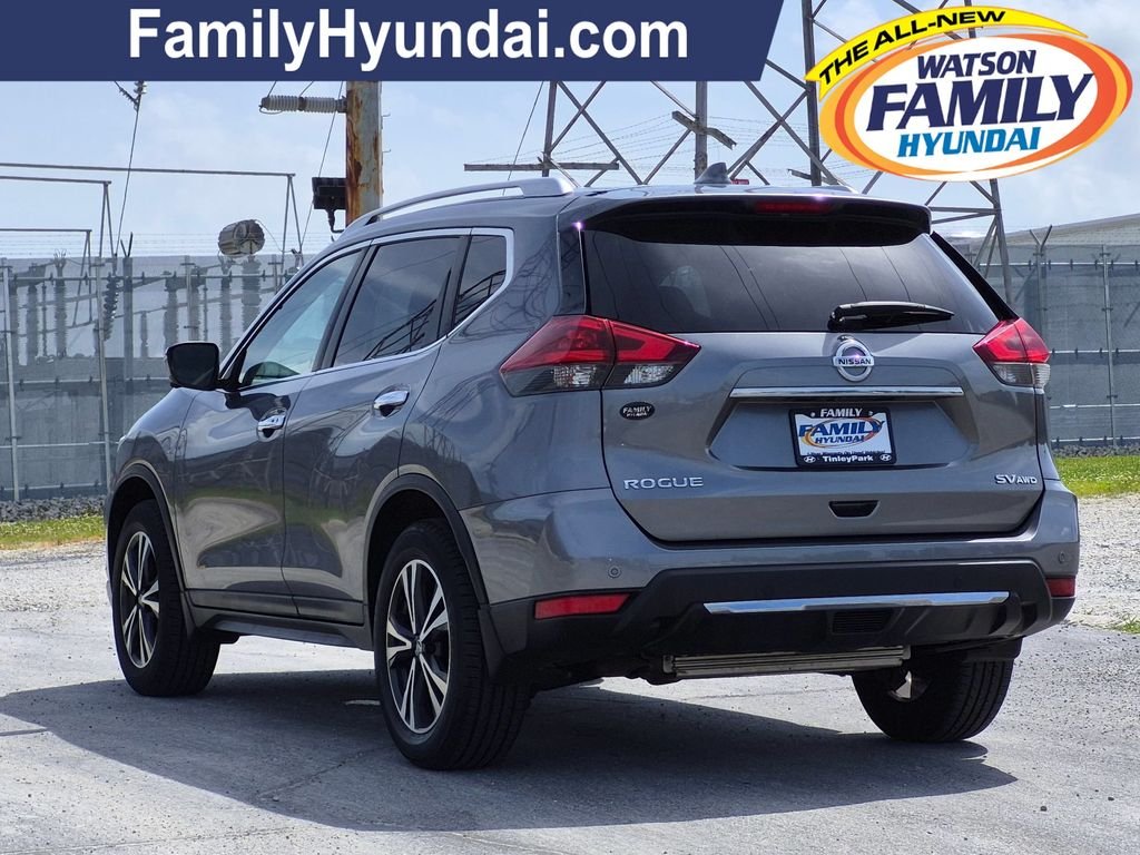 Used 2020 Gray Nissan SV image 5