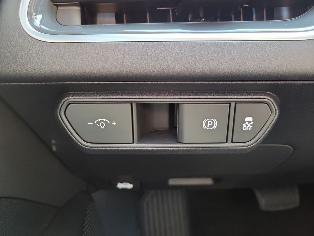 New 2026 Morning Haze Kia EX Hatchback image 24