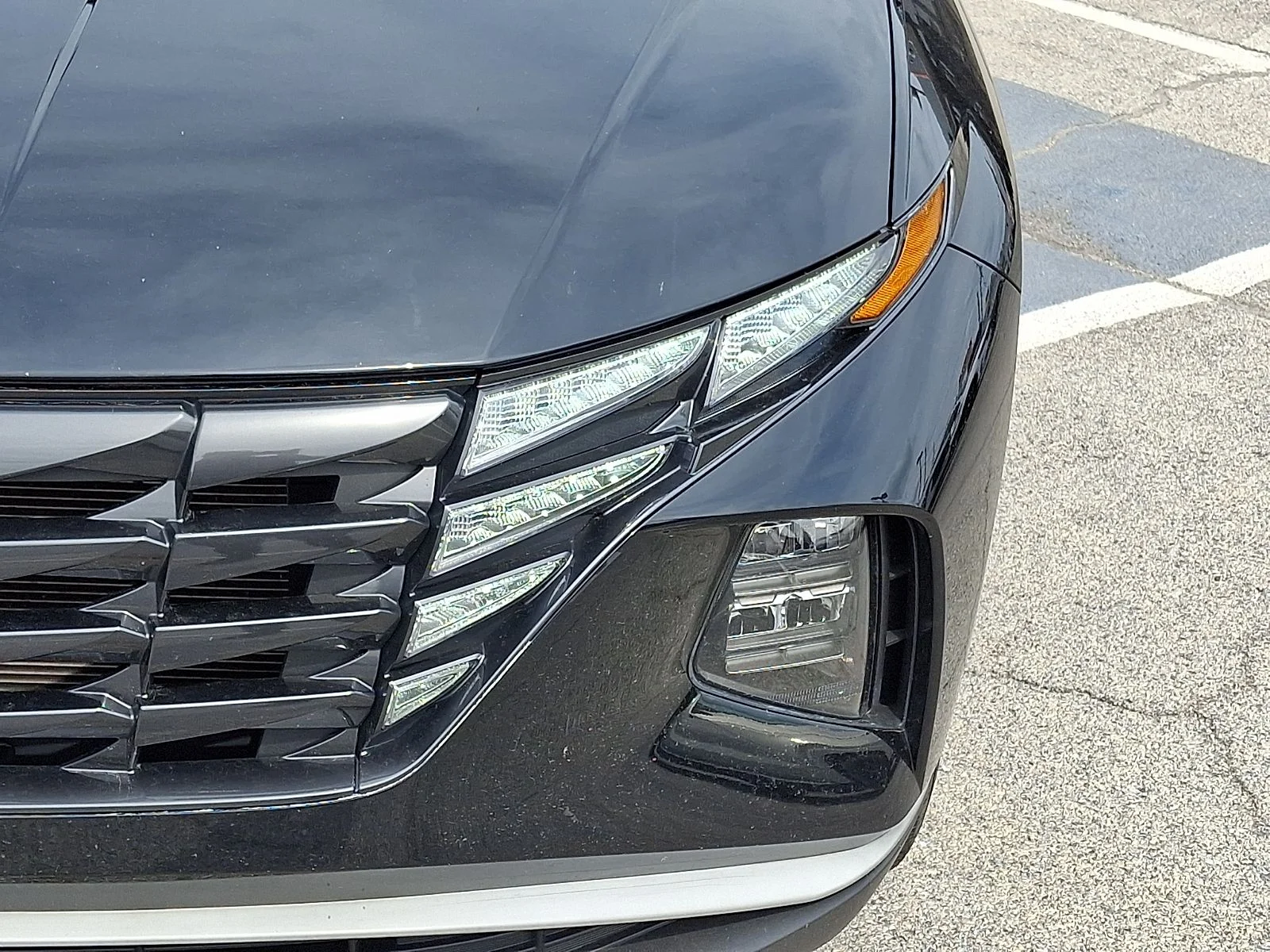 Used 2023 Black Hyundai SEL image 9