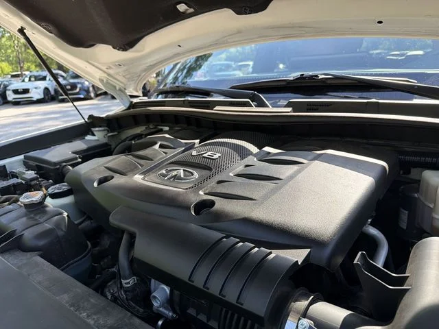 Used 2023 White INFINITI Sensory image 28