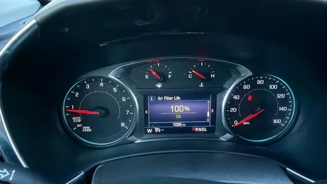 Used 2022 White Chevrolet LT image 13