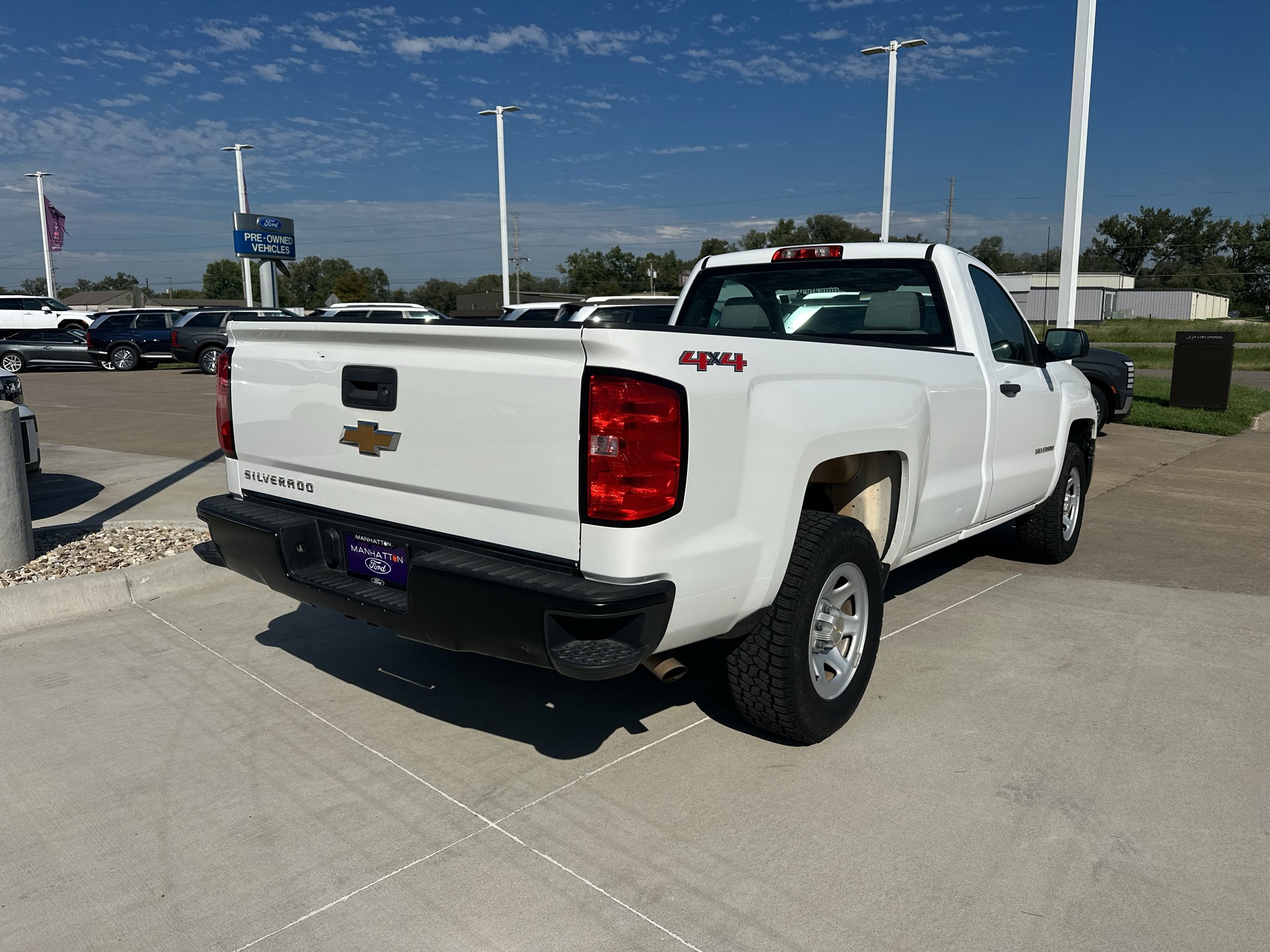 Used 2015 Summit White Chevrolet Work Truck image 10