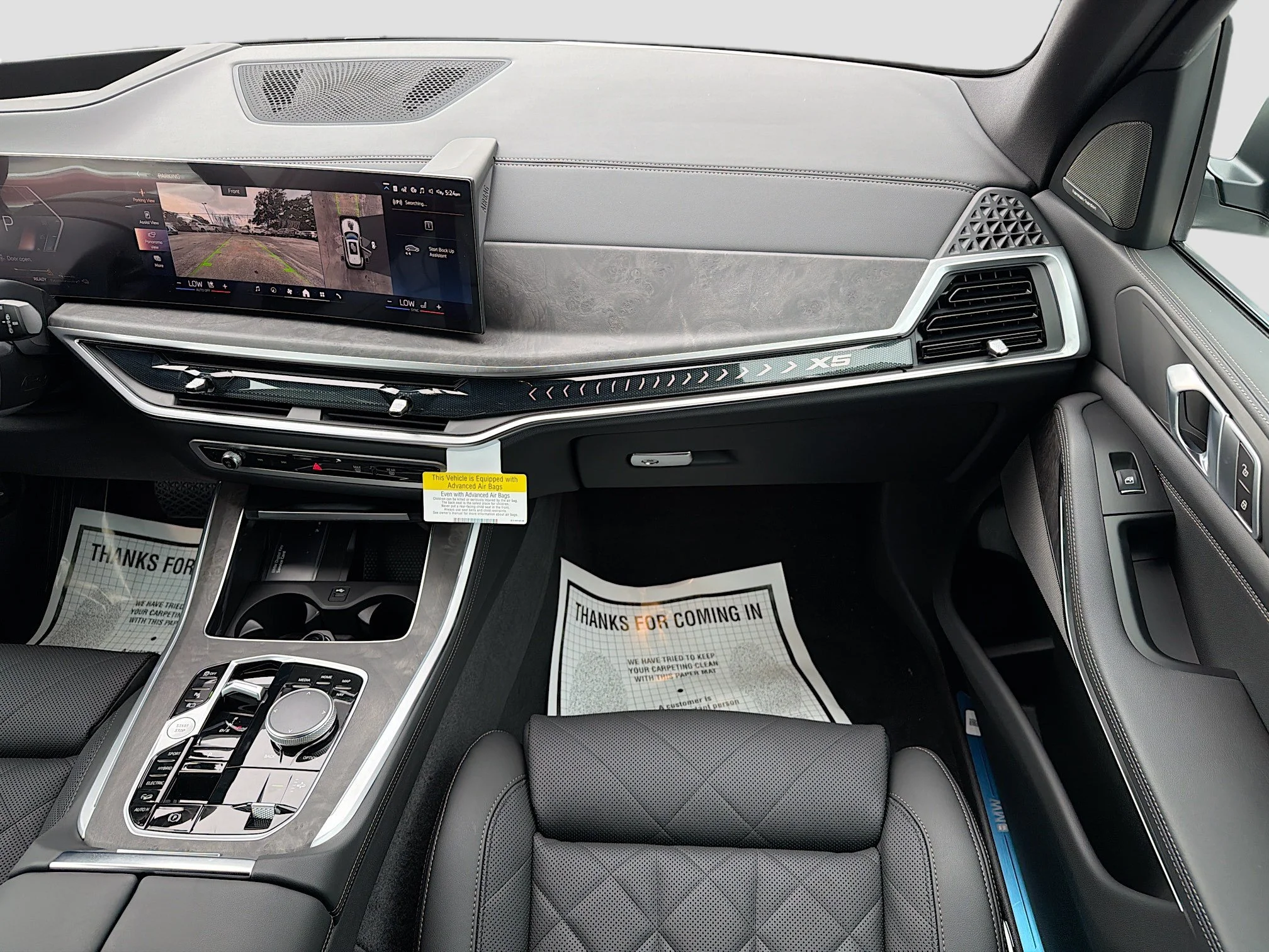 New 2026 Mineral White Metallic BMW xDrive50e image 17