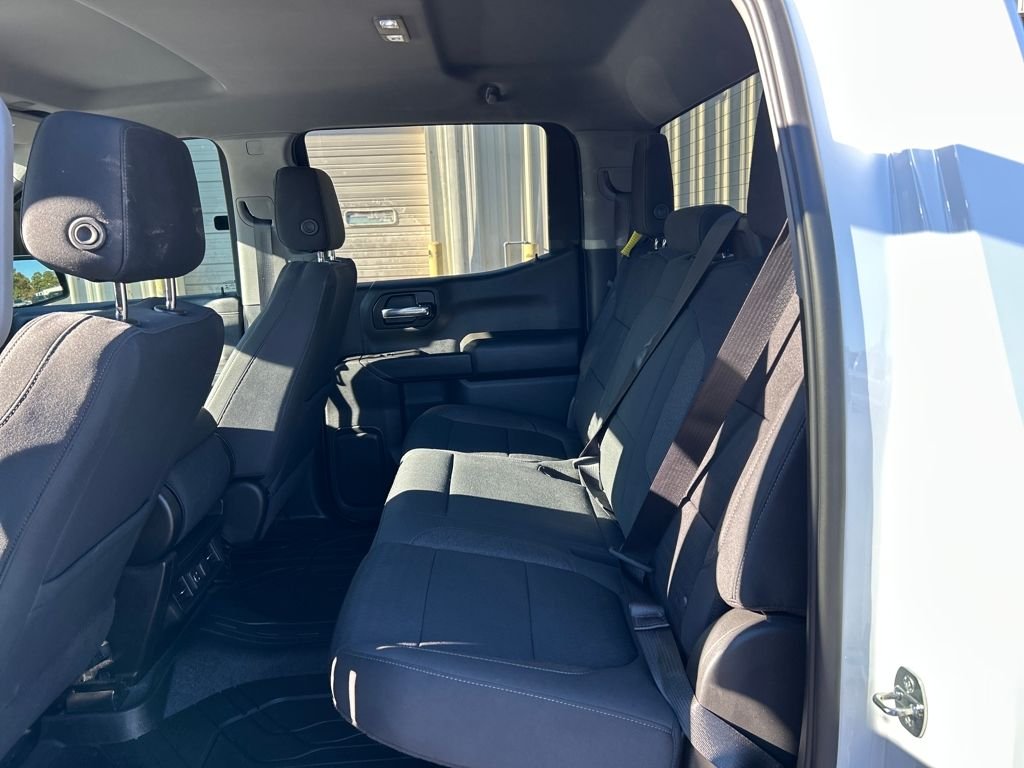 Used 2022 White Chevrolet LT image 25
