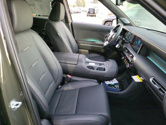 New 2026 Titan Charcoal Pearl Hyundai Calligraphy AWD image 18