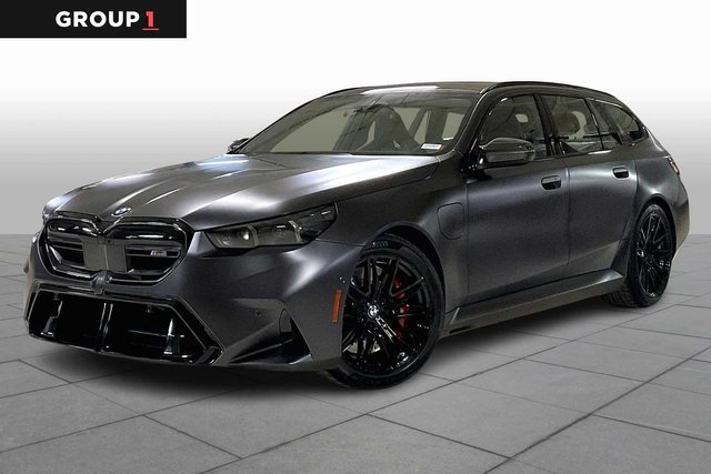 Pre-Owned 2026 BMW M5 With Navigation &amp; AWD - Offsite Location