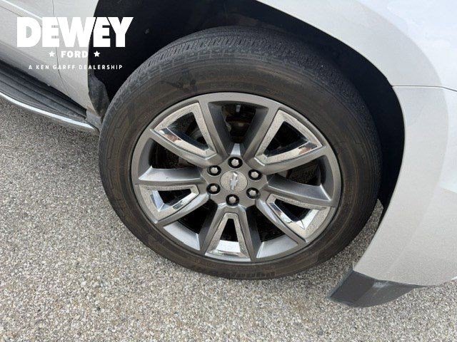 Used 2016 Silver Ice Metallic Chevrolet LTZ image 40