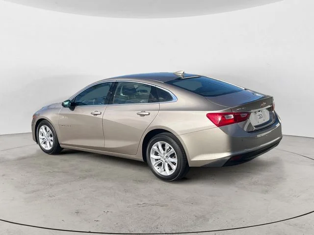 Used 2024 Gray Chevrolet LT image 3