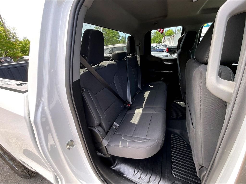 Used 2022 White GMC Pro image 19