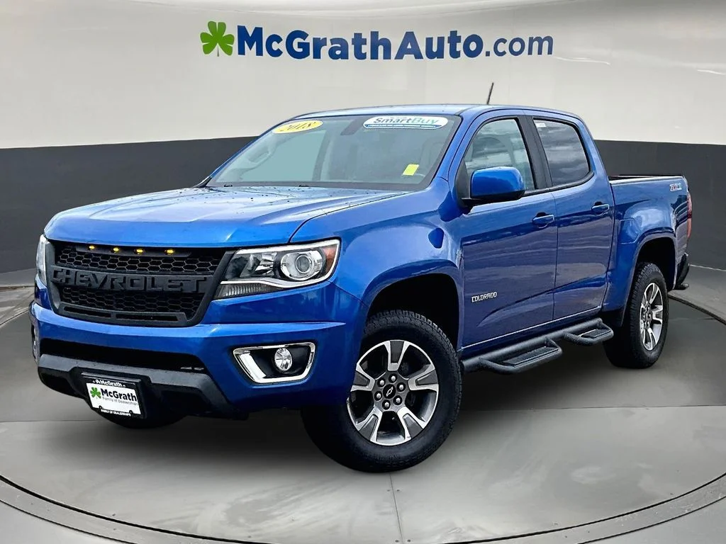 Used 2018 Blue Chevrolet Z71 image 3