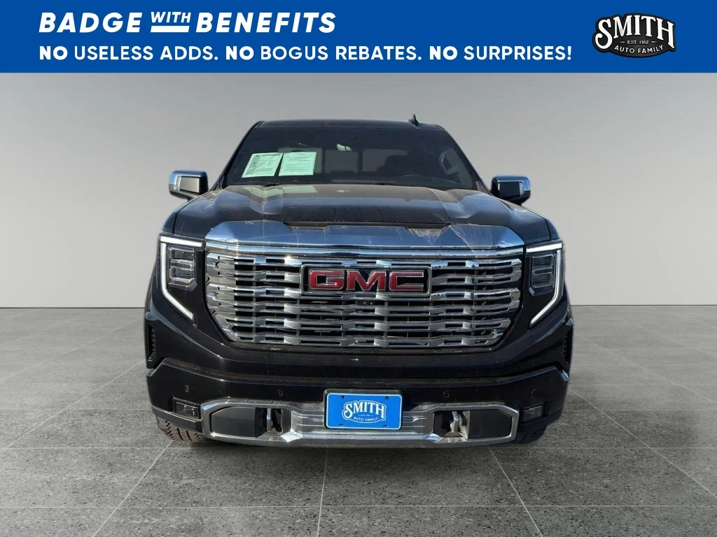 Used 2025 Onyx Black GMC Denali image 3