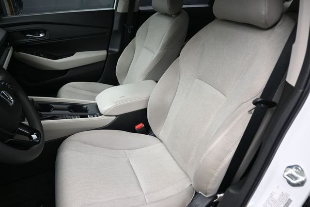 Used 2024 White Honda EX image 18