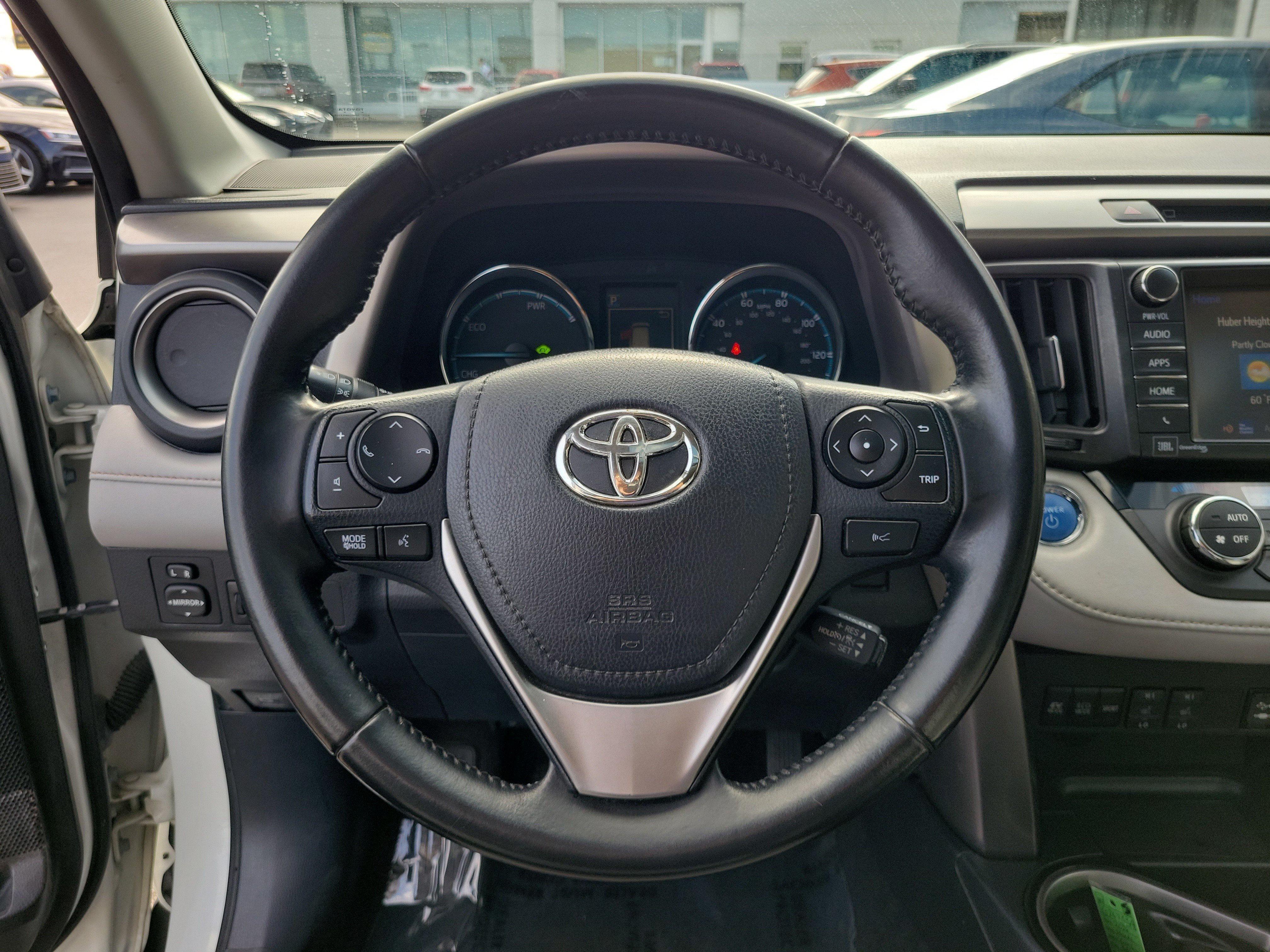 Used 2018 Blizzard Pearl Toyota Hybrid Limited image 21
