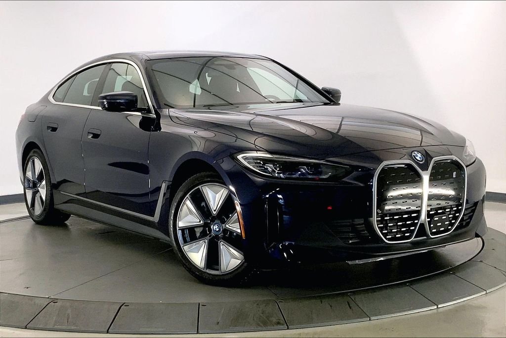 2023 BMW i4 eDrive35's photo