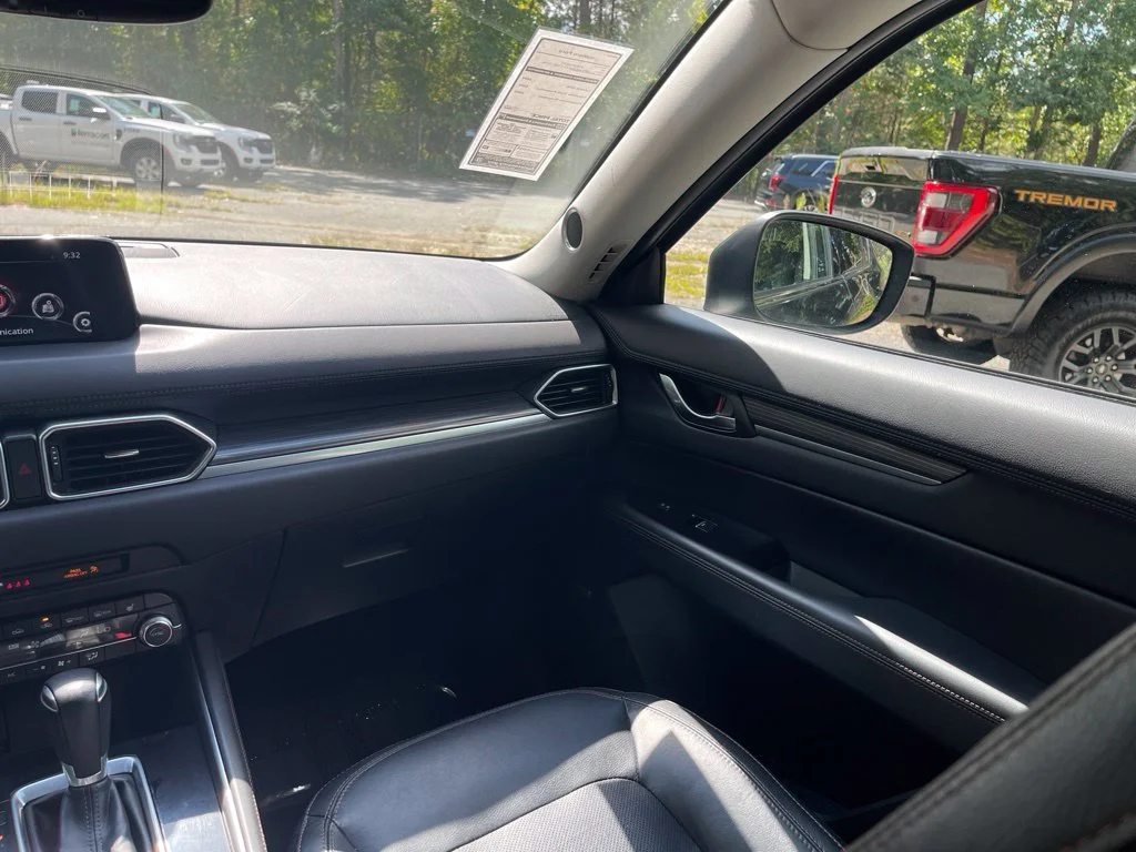 Used 2019 Black Mazda Grand Touring image 11