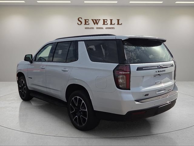 Used 2024 Iridescent Pearl Tricoat Chevrolet RST image 3