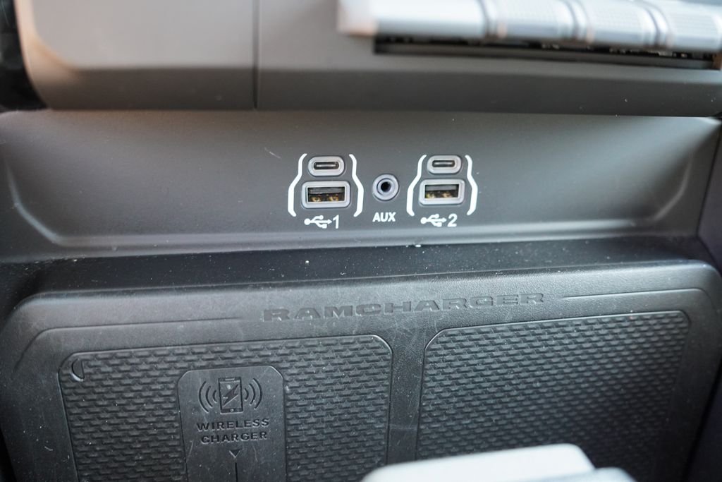 Used 2025 Billet Silver Metallic Clearcoat Ram Laramie image 31