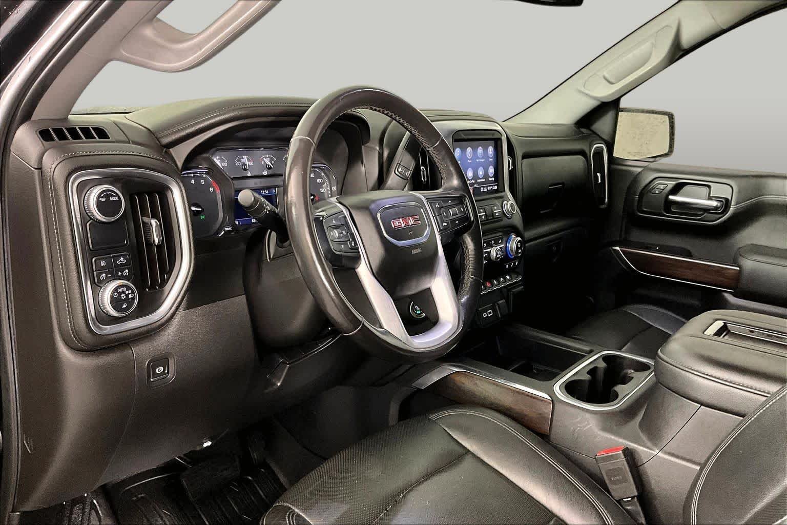 Used 2020 Onyx Black GMC SLT image 17