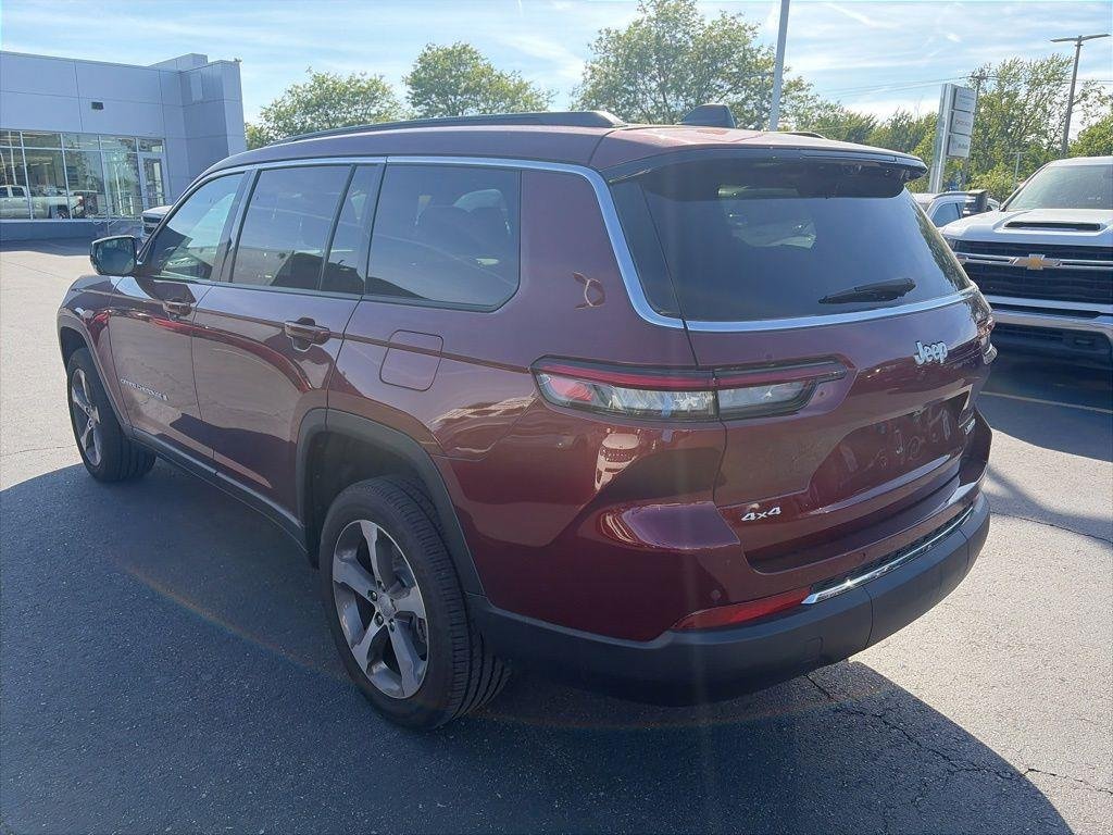 Used 2025 Velvet Red Pearlcoat Jeep Limited image 6