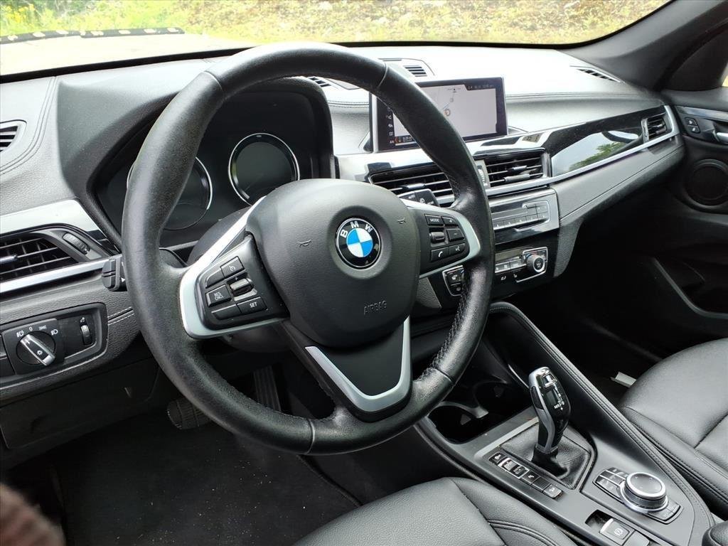 Used 2021 Cashmere Silver Metallic BMW xDrive28i image 10
