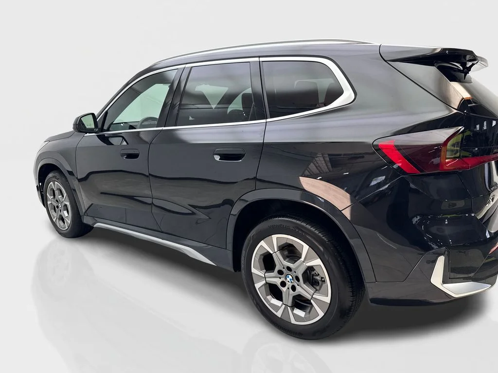 Used 2026 Black BMW xDrive28i image 14