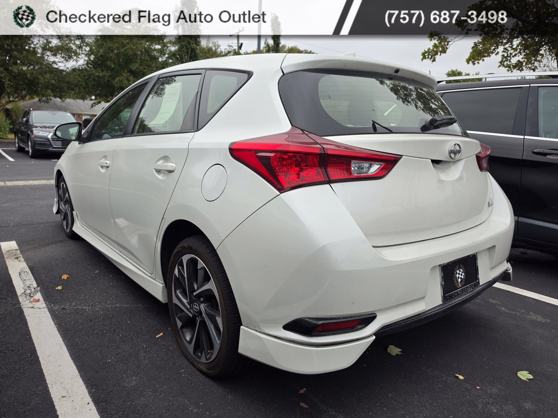 Used 2016 Blizzard Pearl Scion Base image 4