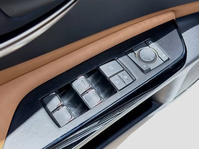 Certified Used 2023 IRIDIUM Lexus ES 350 image 22