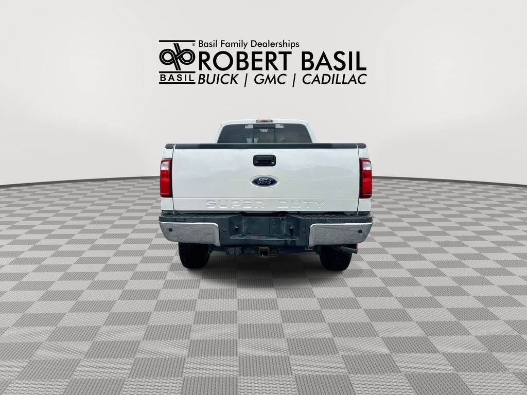 Used 2011  Ford Lariat image 4