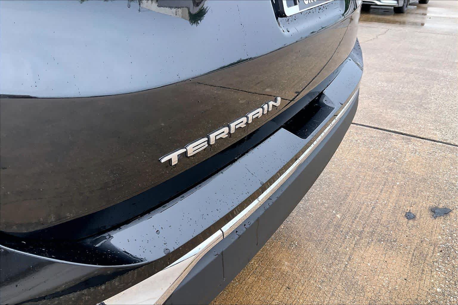 2023 GMC Terrain SLT - Photo 15