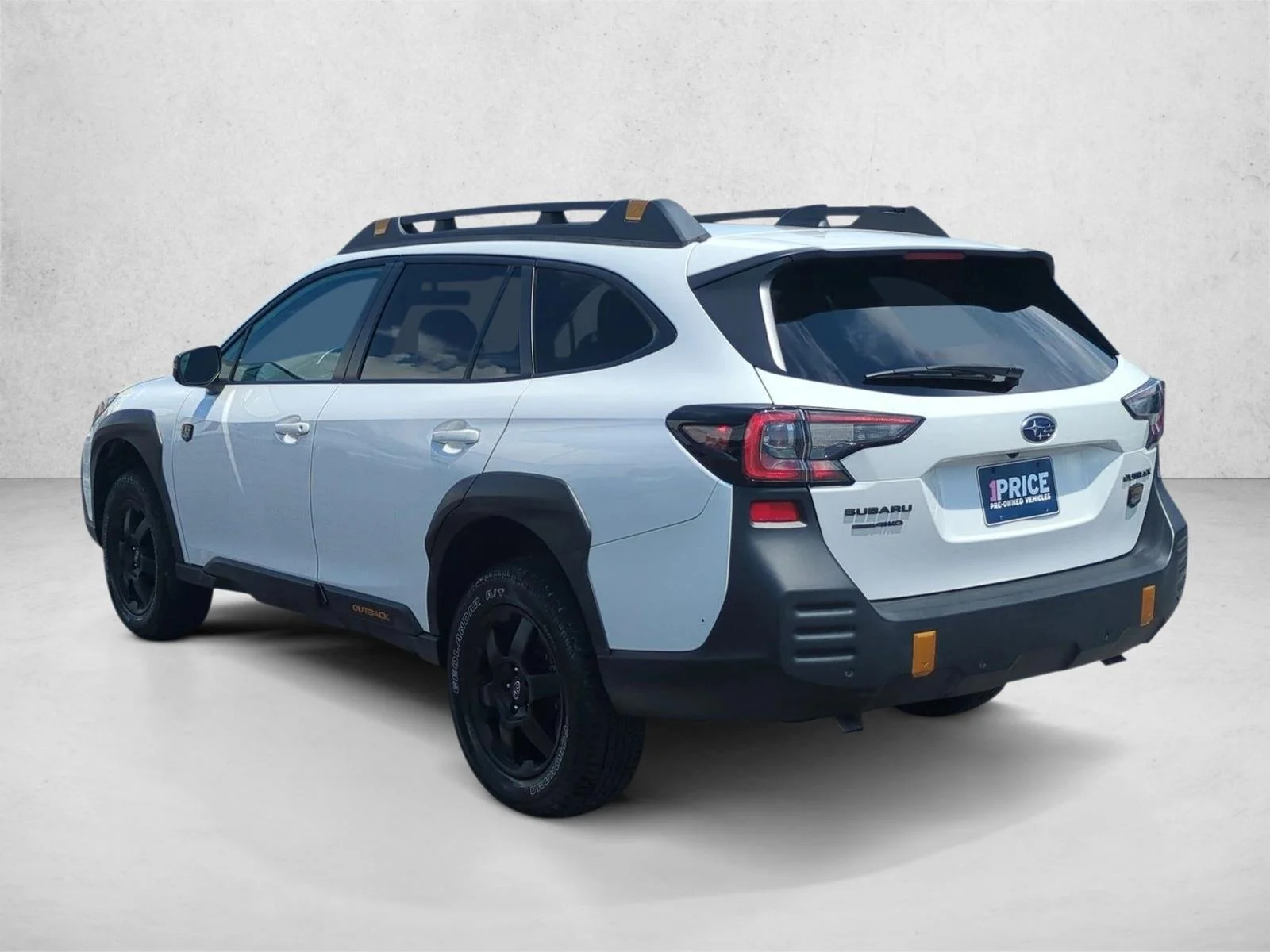 Used 2023 Crystal White Pearl Subaru Wilderness image 8