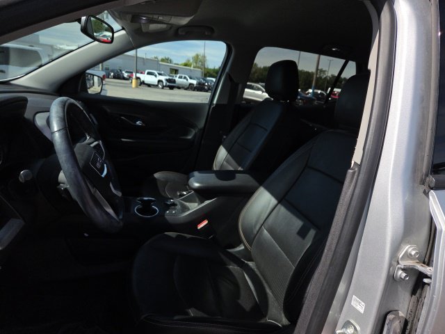 Used 2019 QUICKSILVER METALLIC GMC SLT image 12