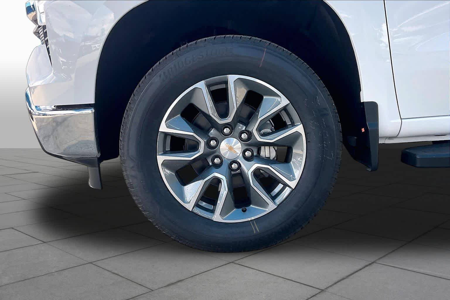 2026 Chevrolet Silverado 1500 LT - Photo 11