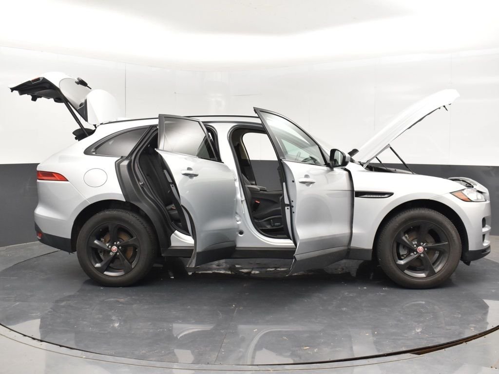 Used 2019 Silver Jaguar 25t Premium image 36