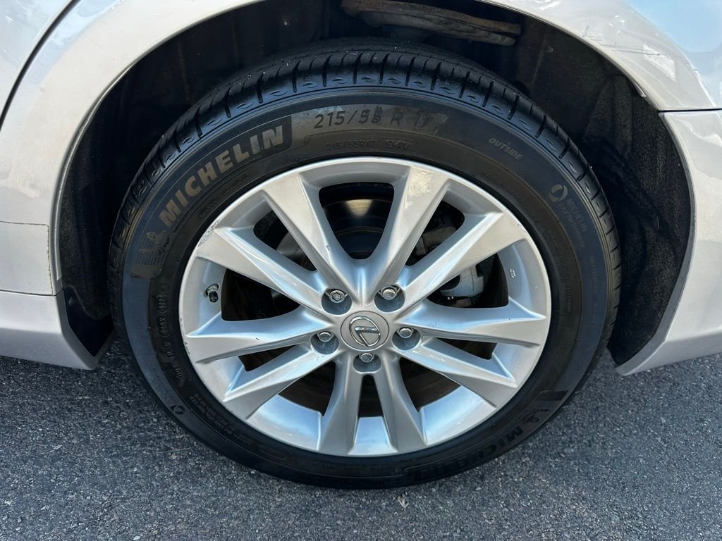Used 2011 Gray Lexus 350 image 12