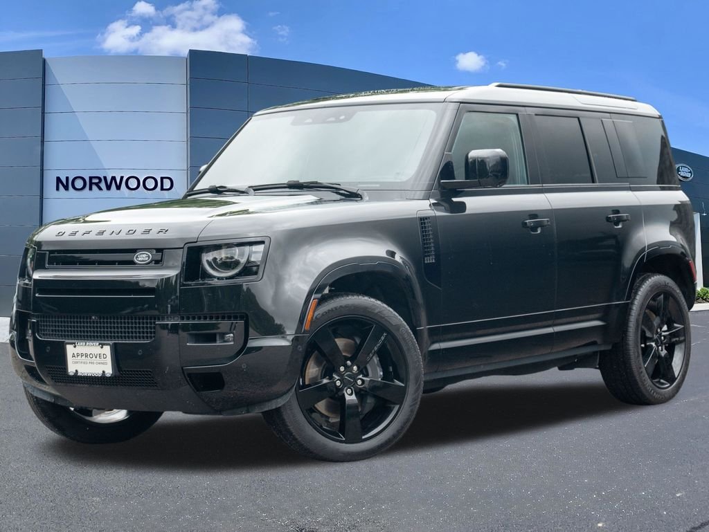 Used 2026 Santorini Black Metallic Land Rover X-Dynamic SE image 1
