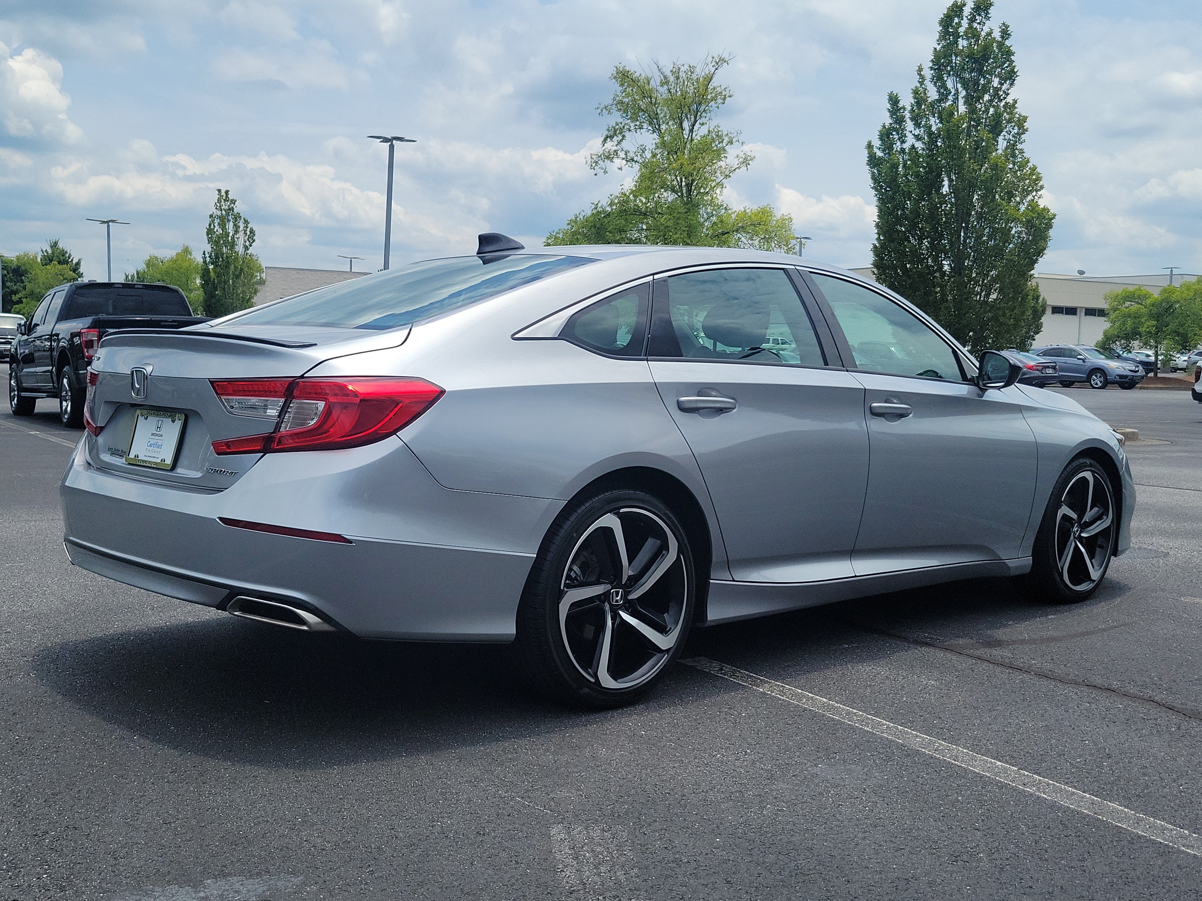 Certified Used 2022 Lunar Silver Metallic Honda Sport image 33