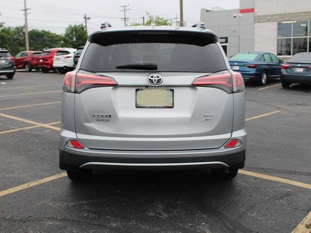 Used 2017 Silver Sky Toyota XLE image 6