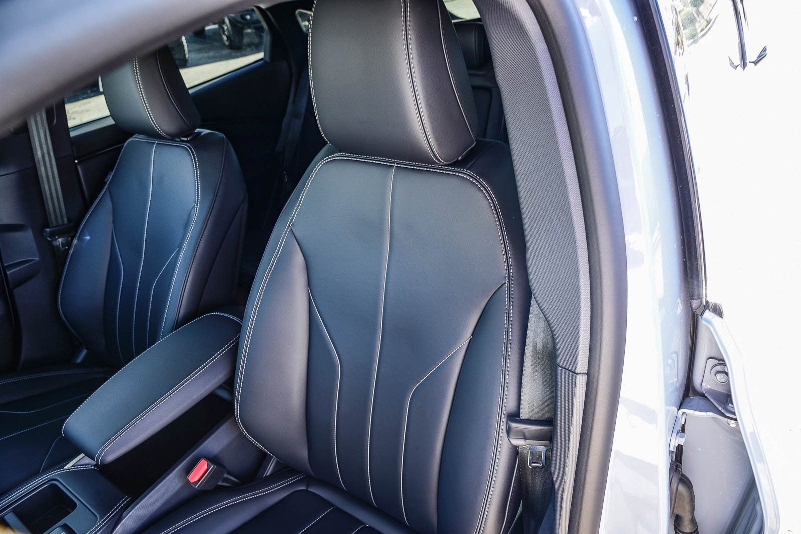 New 2026 Glacier Gray Metallic Tri-coat Ford Select image 22