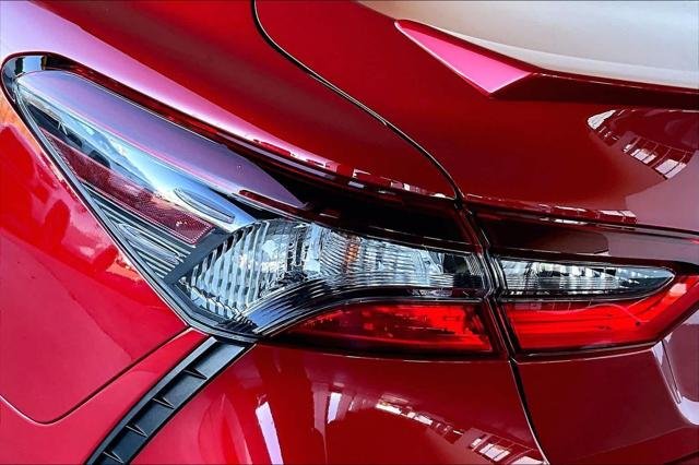 Certified Used 2022 SUPERSONIC RED Toyota  image 28