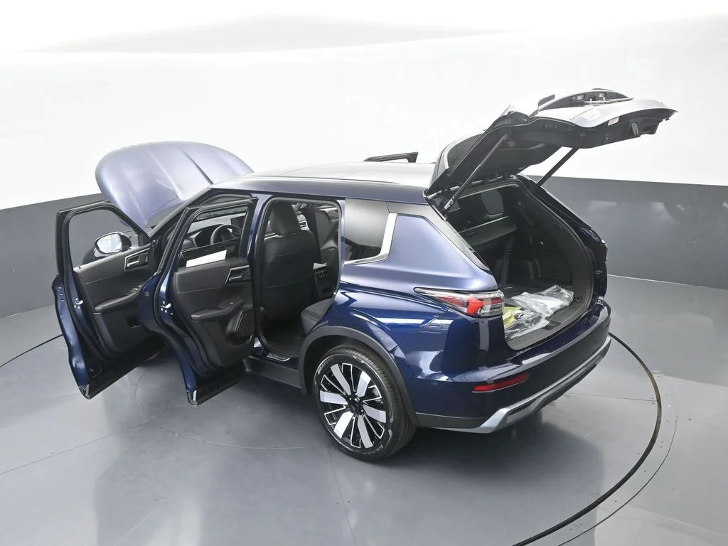 New 2026 Cosmic Blue Metallic Mitsubishi SE image 67