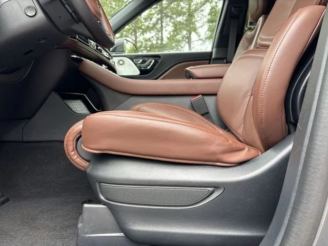 2025 Lincoln Aviator Reserve - Photo 12