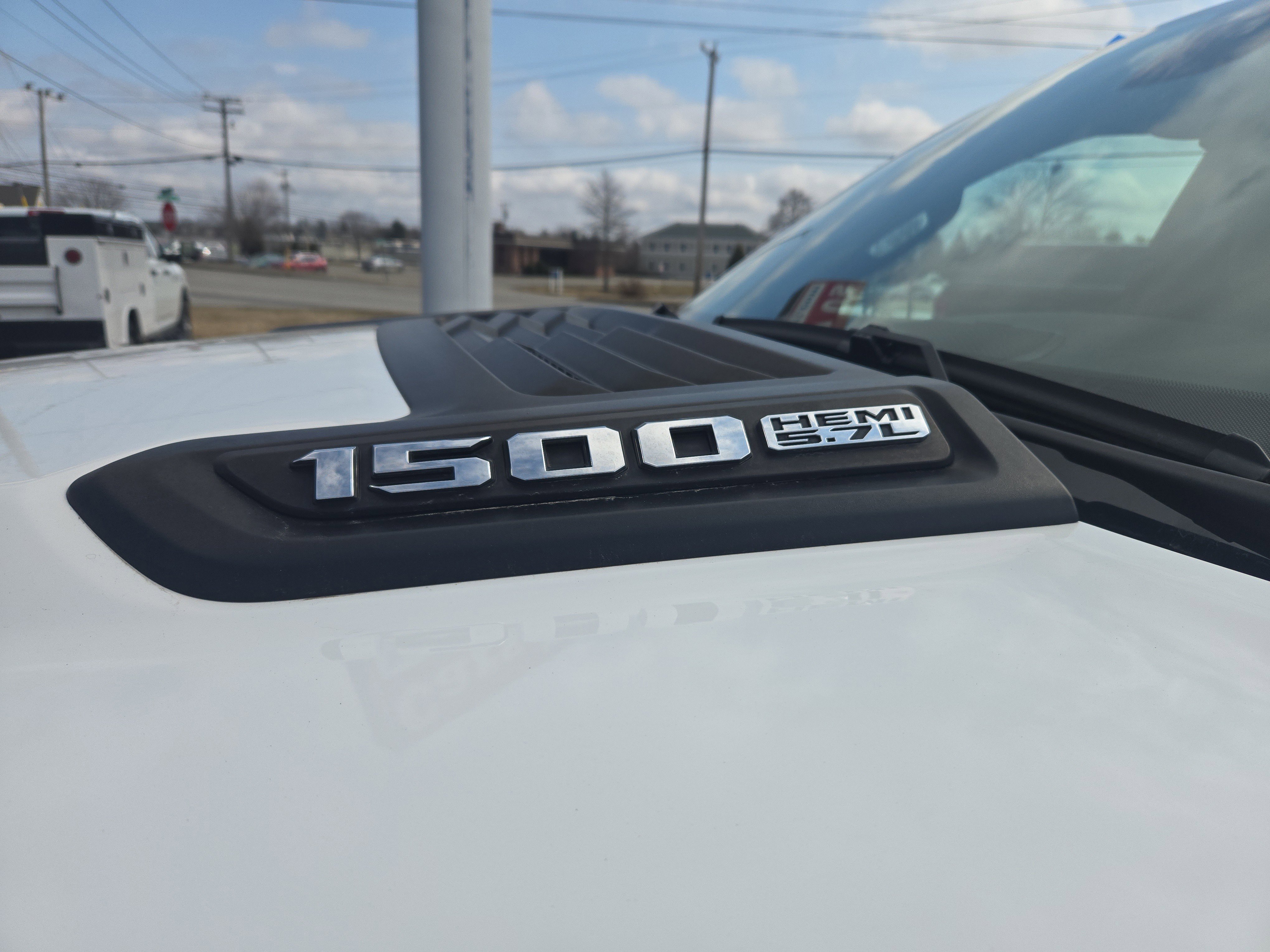Used 2020 Bright White Clearcoat Ram Laramie image 3