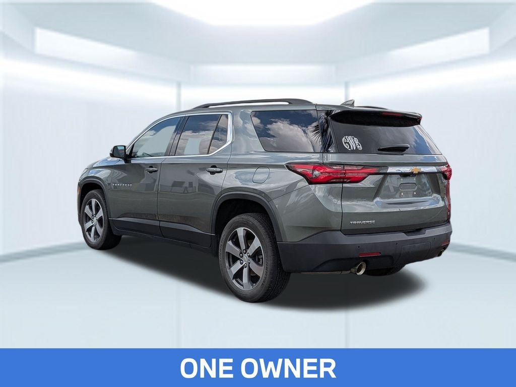 Used 2022 Silver Sage Chevrolet LT Leather image 2