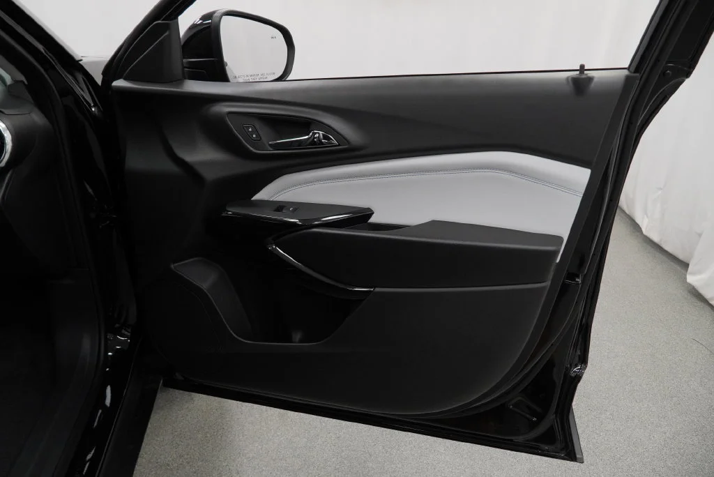 New 2026 Mosaic Black Metallic Chevrolet LT image 27