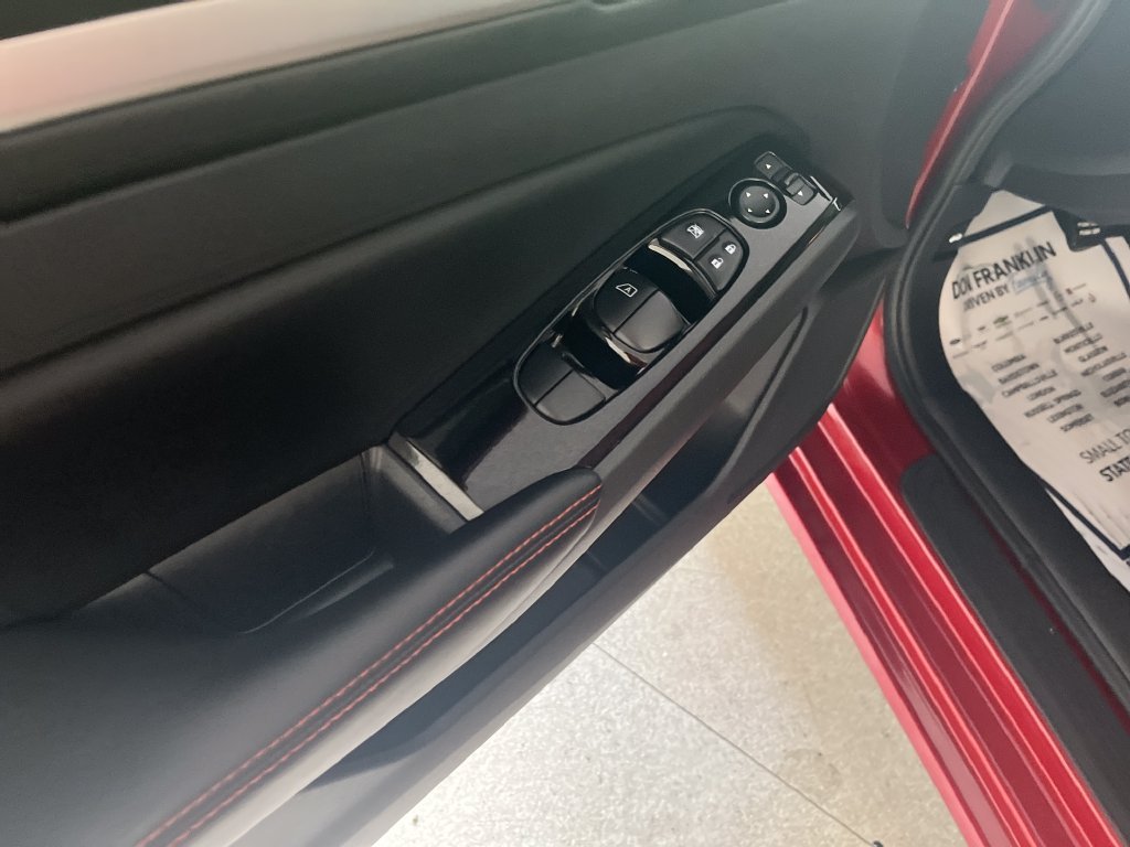 Used 2025 Red Nissan 2.5 SR image 10