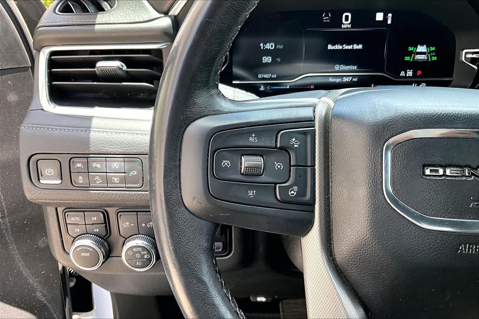 Used 2022 White Frost Tricoat GMC Denali image 22