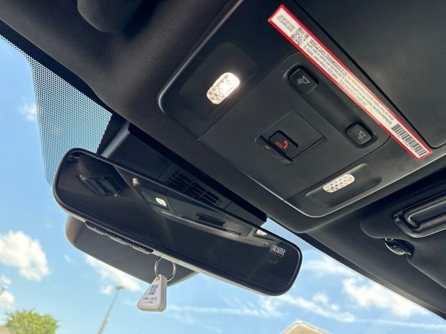 Used 2025  Toyota SE image 20